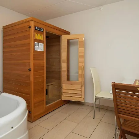 Hébergement de vacances 10 Person Holiday In Glesborg *