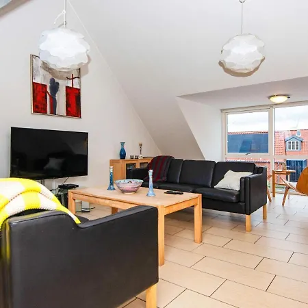 10 Person Holiday In Glesborg Bønnerup