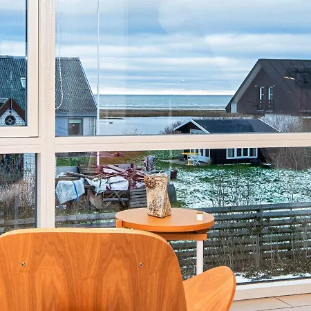 10 Person Holiday In Glesborg *