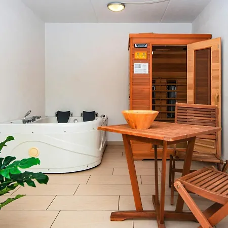 10 Person Holiday In Glesborg Hébergement de vacances *