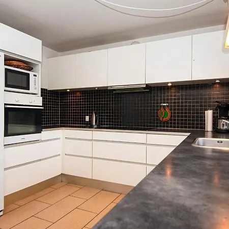 10 Person Holiday In Glesborg Hébergement de vacances