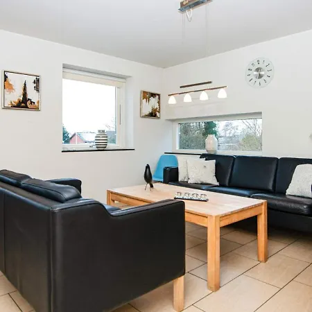 10 Person Holiday In Glesborg * Bønnerup