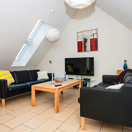 10 Person Holiday In Glesborg Bønnerup